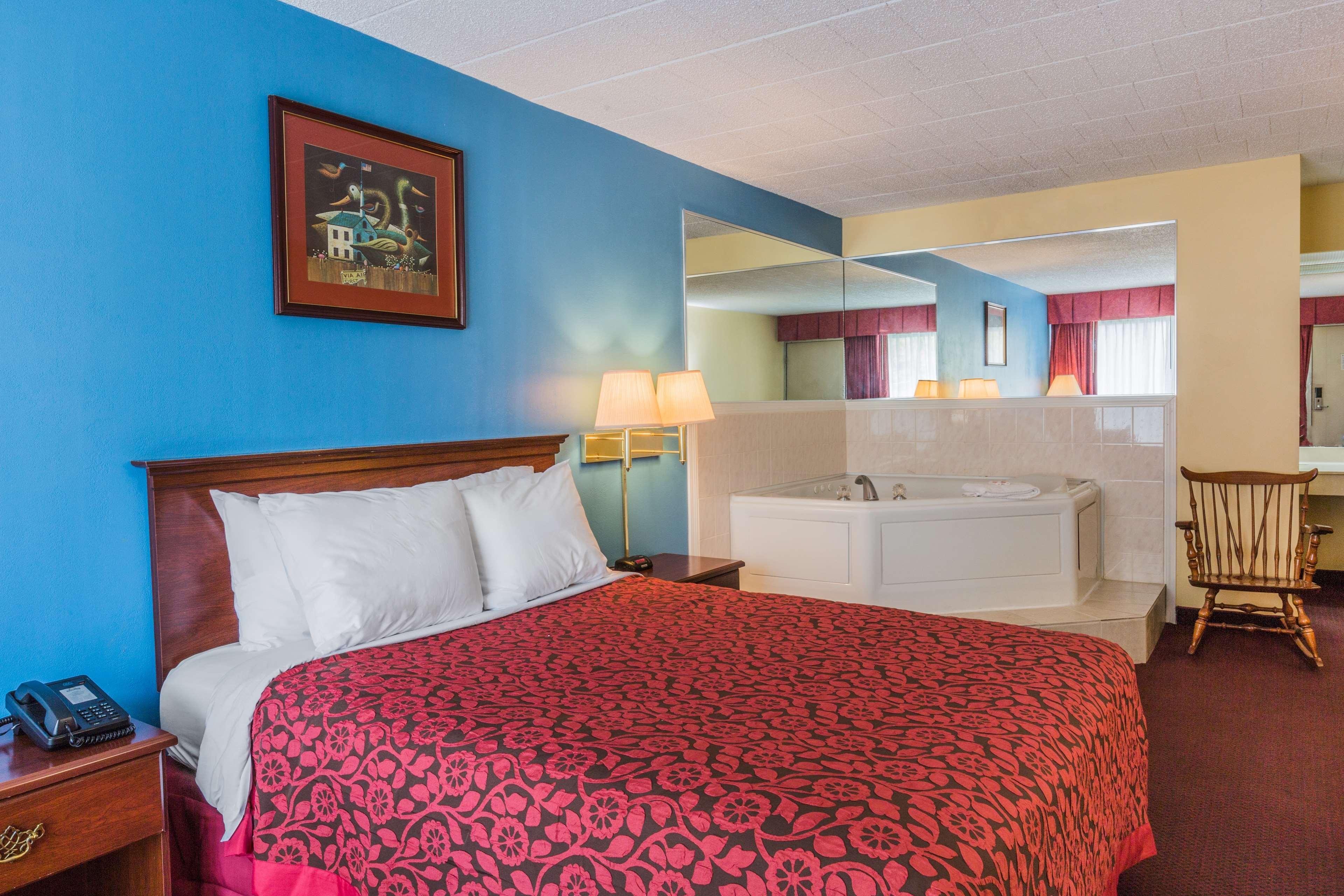 Days Inn East Stroudsburg Extérieur photo