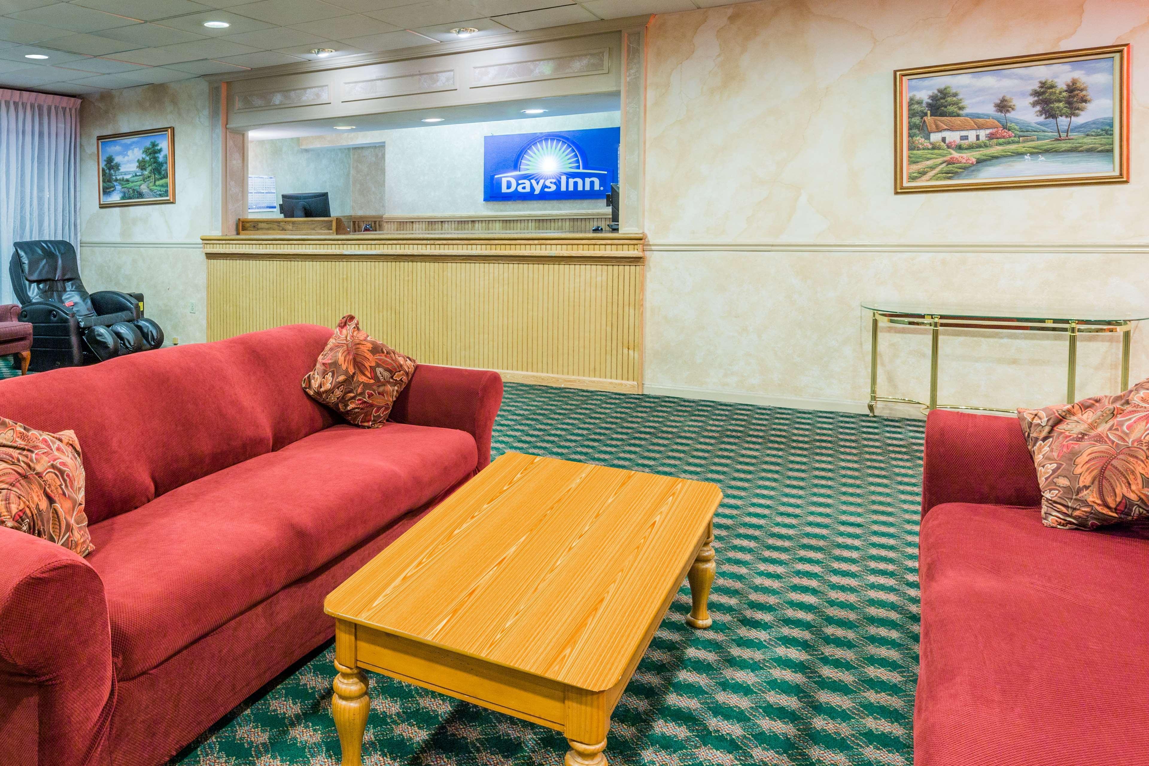 Days Inn East Stroudsburg Extérieur photo