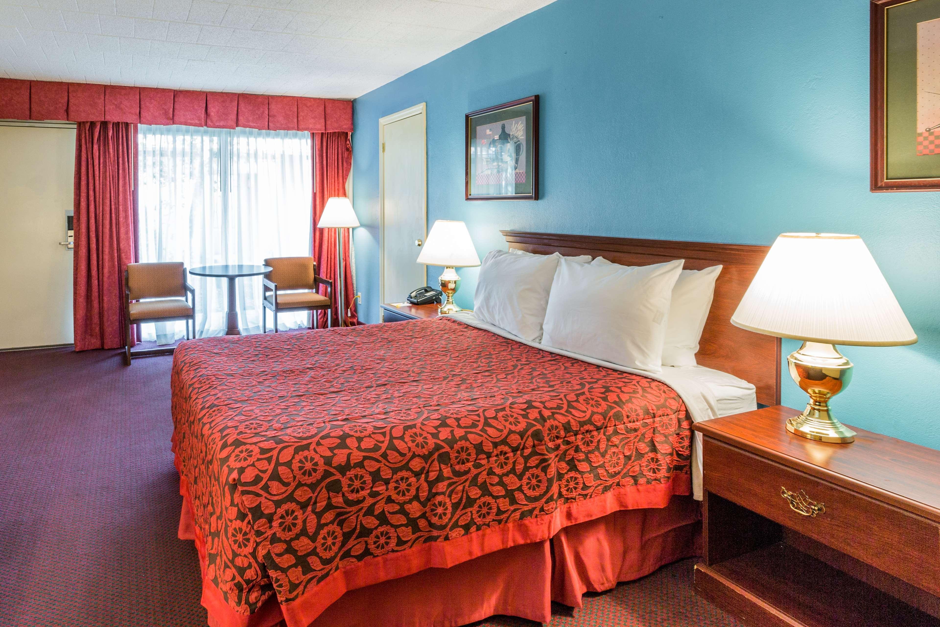 Days Inn East Stroudsburg Extérieur photo