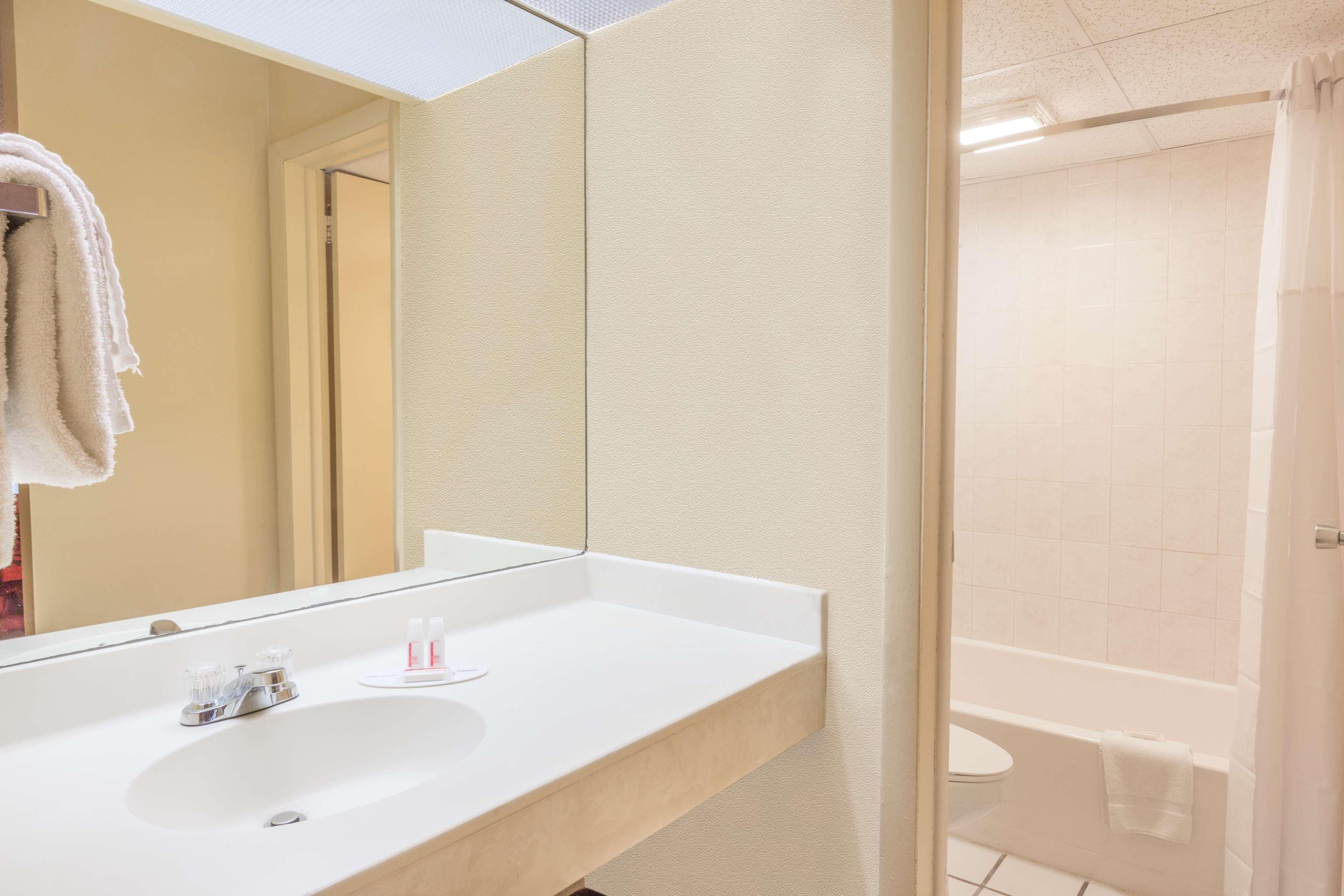 Days Inn East Stroudsburg Extérieur photo